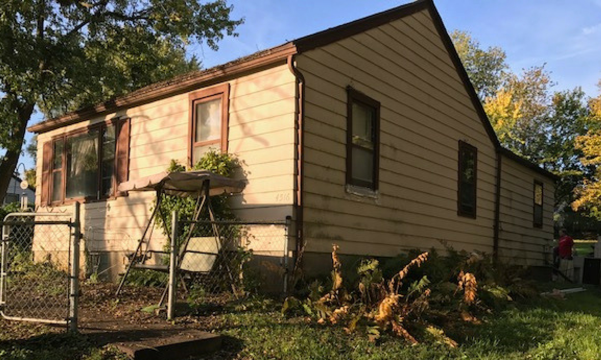 Wells Fargo Repairs Aging Home of Former Employee